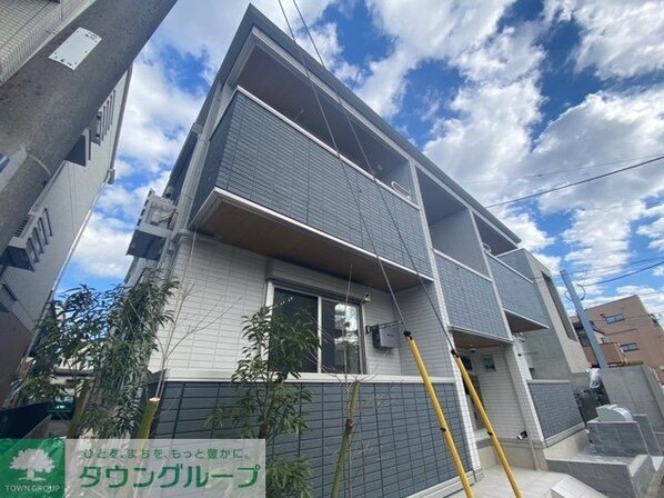 シャルール大倉山の物件外観写真